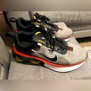 Nike Air Max Boys Youth Shoes, size 7 youth